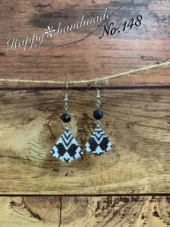 ハンドメイド ✧デリカビーズdeピアス（蝶）別色有り