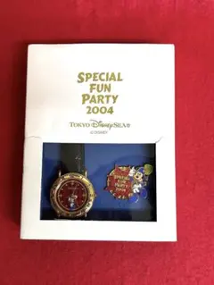 ディズニースペシャルファンパーティー2004腕時計ピンバッチ 非売品】ディズニーシー スペシャルファンパーティ記念品 2004 動作