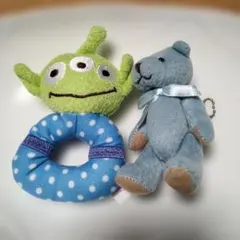 トイ・ストーリーエイリアンと くまのキーホルダー