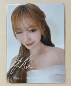 tilnus（ティルナス）NiziU ステッカー