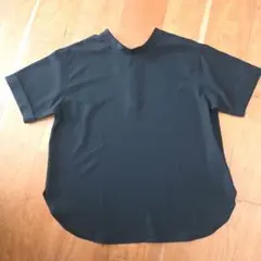 Elura クルーネック 半袖Tシャツ ブラック