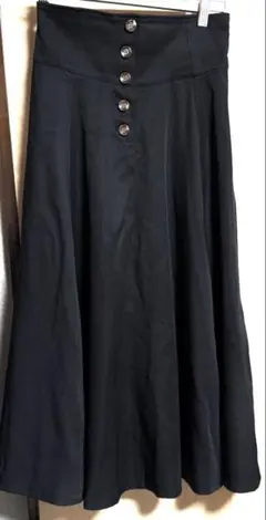 ブラックフレアロングスカート