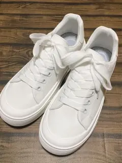 売り切り！【新品未使用】メンズ スニーカー ホワイト ファットレース