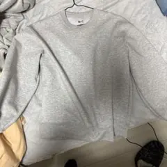 UNIQLO グレー トレーナー Sサイズ