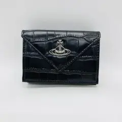 新品 Vivienne Westwood 黒 ブラック 蝶々留め 二つ折折り - メルカリ