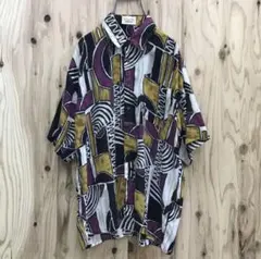 古着（used）総柄 アーティスティック 個性的 シャツ b59