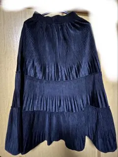 SHEIN｜ティアード スカート プリーツ ミモレ丈 黒 ブラックのサムネイル