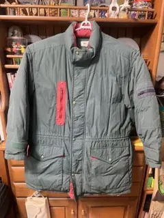 Item thumbnail for item f716e2fc-c1e3-4d74-a03d-a3b94de3942e