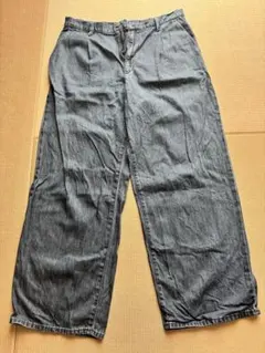 UNIQLOドレープデニムタックパンツ サイズ75-81cm