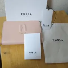 ✿美品✿FURLA　二つ折り財布　ピンク