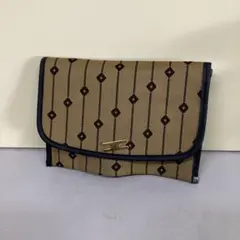 Item thumbnail for item 6683d9e8-656e-488b-954b-c17f1776f0e1