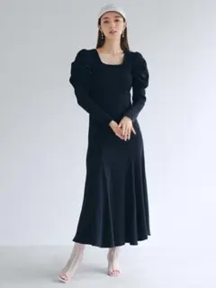 SNIDEL バックオープンカットワンピース