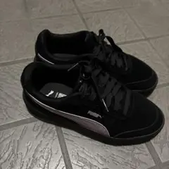 Puma ブラック スエード スニーカー/24.5