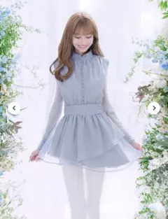 Emiriawiz美品　ペプラムブラウスのサムネイル