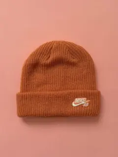 Nike SB オレンジ ニット帽 ユニセックス