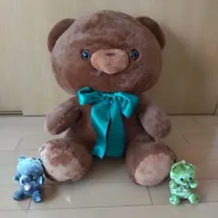 大きいクマぬいぐるみ＋小さいクマのぬいぐるみ2個