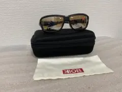 Item thumbnail for item 11cf7aeb-d316-47ad-b3fd-9efd7c6bfaca