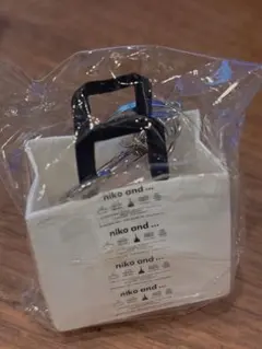 niko and … ニコアンド ミニチュアチャームコレクション ガチャ　紙袋