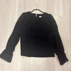 northcorner la maison ブラウスのサムネイル