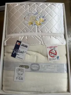 ラ・フェザータッチ SPECIAL PILLOW 夢枕　2個セット ラ・フェザータッチ SPECIAL PILLOW 夢枕 2個セット - メルカリ