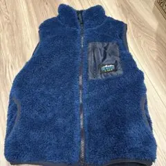 リバーシブル　もこもこ　ベスト　130cm
