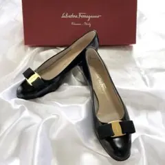 【美品】フェラガモ ヴァラリボンパンプス ローヒール ゴールド金具 6