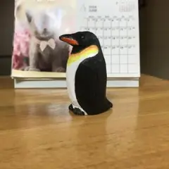 皇帝ペンギン 置物 ミニチュア 木製 ハンドメイド木彫りのサムネイル