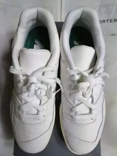 ニューバランスBB550