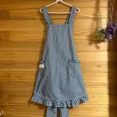 フリル付きチェック柄エプロン