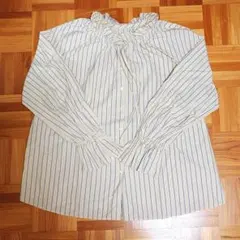 スローブイエナ タイプライターフリルカラーブラウス ベージュ SLOBEIENA