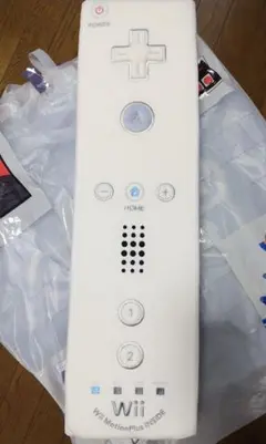 任天堂 Wii リモコン型 クッション ぬいぐるみ - メルカリ