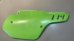 カワサキ　KDX200SR R側サイドカバー　おまとめ購入可のサムネイル
