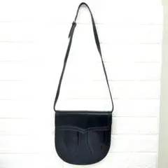 YSL イヴサンローラン　レザー　ショルダーバッグ　ブラック　レディース