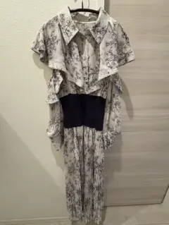 SNIDEL スナイデル フリルカラープリントワンピース プリーツ 花柄