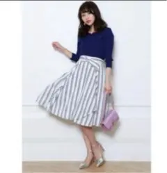 ストライプスカート