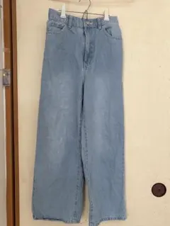 ハニーズ デニムパンツ ライトブルー Sサイズのサムネイル