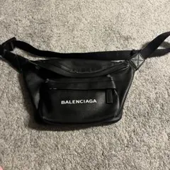 BALENCIAGA 459744 ボディバッグ 黒 正規品 - メルカリ