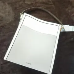 & chouette ホワイト ハンドバッグ　ショルダーバッグ