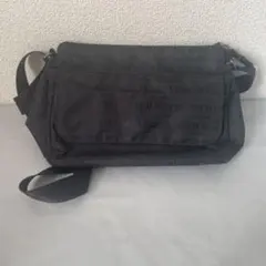 コシノジュンコ　Equal ショルダーバッグ ブラック