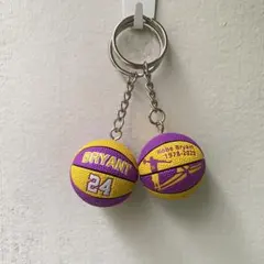 コービー記念版Kobe Bryantキーホルダー ミニバスケットボール2個セットのサムネイル