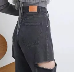 Chico チコ サイドスリットダメージデニムパンツ 黒のサムネイル