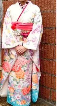 ​【振袖フルセット】着付け師絶賛！白地に大輪のバラ・水色裾が華やかな現代古典 ​