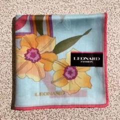 LEONARD　レオナール　ハンカチ　花柄　ブルー系　約51cmのサムネイル