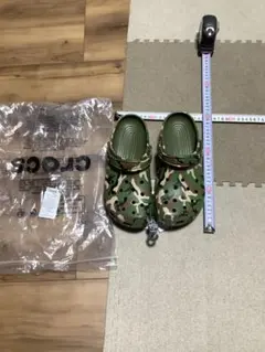 crocs A BATHING APE カモフラージュサンダル - メルカリ