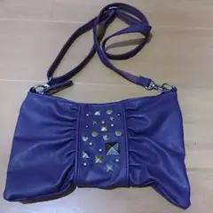 [新品]リボン型❤スタッズ付きショルダーバッグ