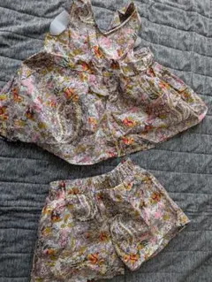 花柄タンクトップ・ショートパンツセットのサムネイル