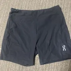 On ブラックショートタイツ　両側ポケット付　Sサイズ　新品未使用