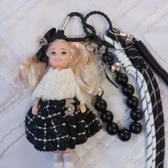 韓国　人気　ドールチャーム　バッグチャーム　バービー　じゃらじゃらキーホルダー