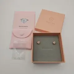 ピンクゴールド ラブノット ピアス ジルコニア レディース 金属アレルギー対応のサムネイル