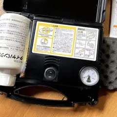 純正　タイヤ空気充填用　エアコンプレッサー　タイヤパンク応急修理キット　マツダのサムネイル